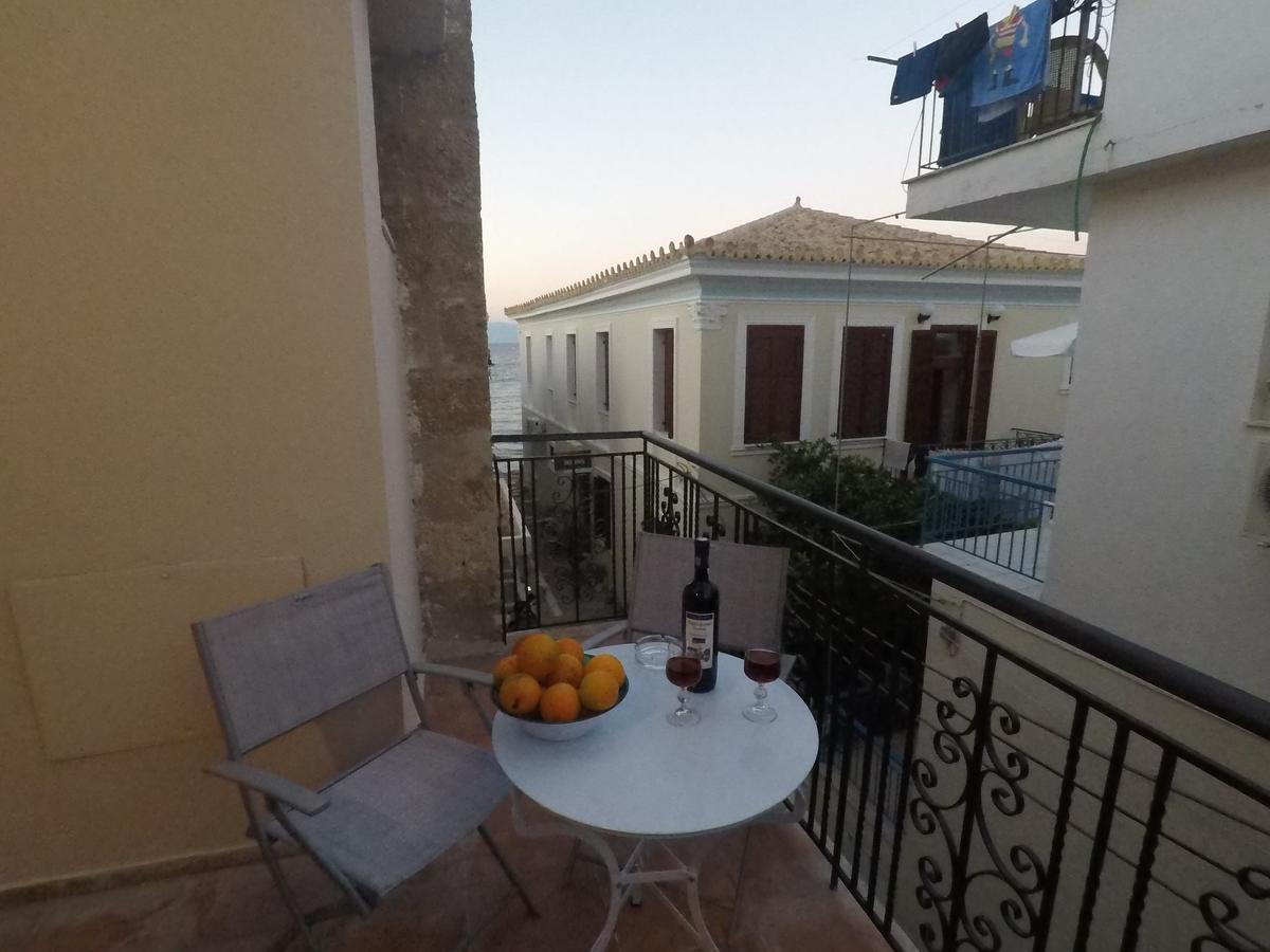 Xenias Rooms Apartments Koróni Exteriér fotografie